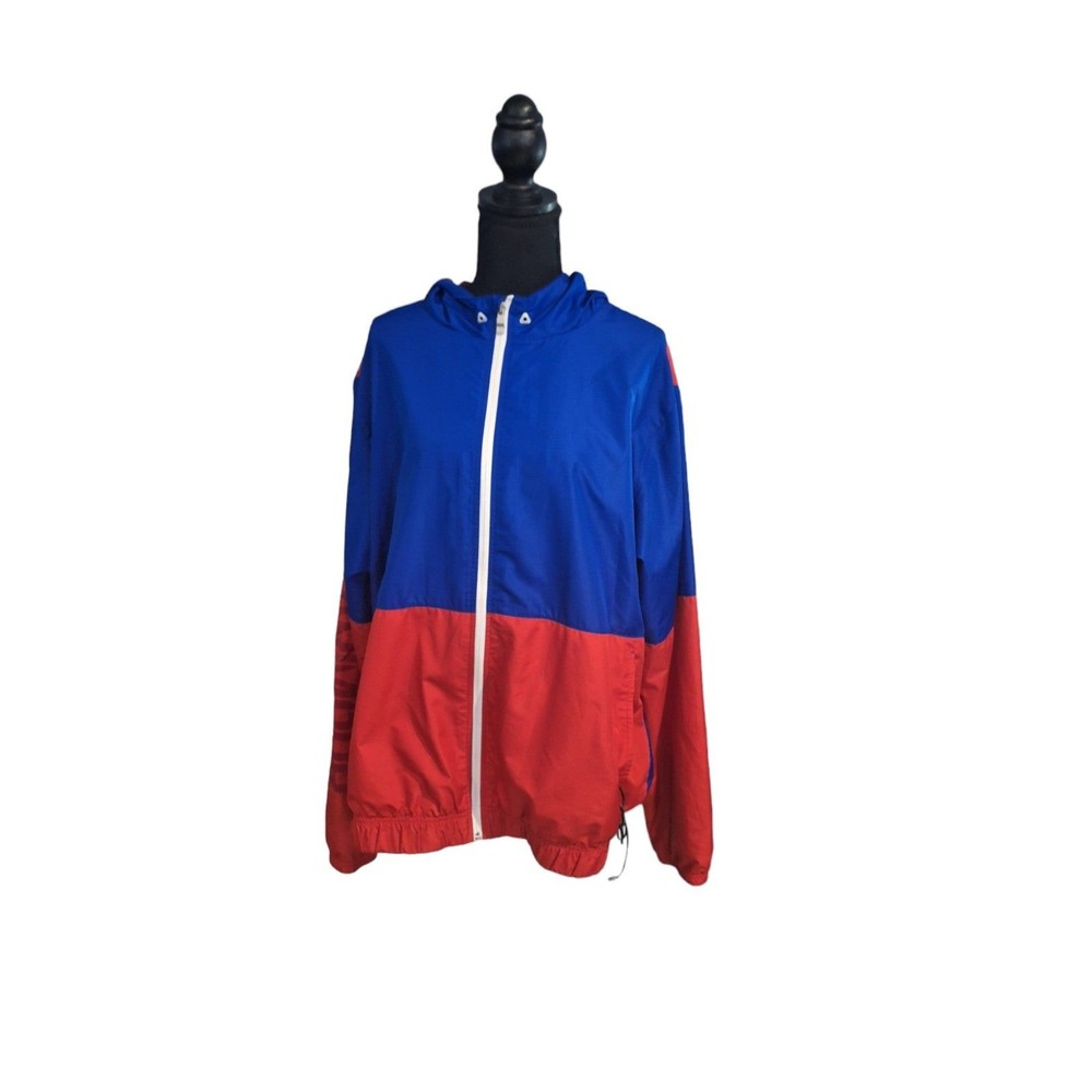 Under Armour XL Built in Phone Charger Light Weight Jacket